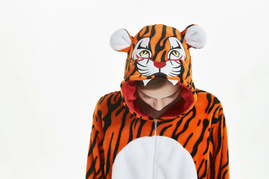 Trasformati nella Tigre più Ruggente di Carnevale! 🎭🔥
